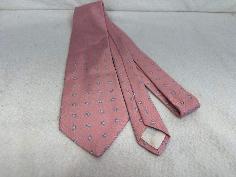 Brooks Brothers "346" Pure Silk Pink Tie with Blue Flowers